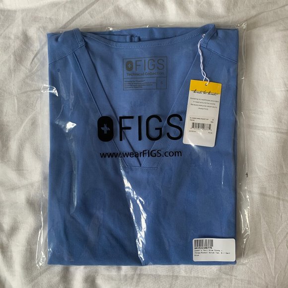 Figs Tops Nwt Casma 3 Pocket Scrub Top Ceil Blue S Poshmark